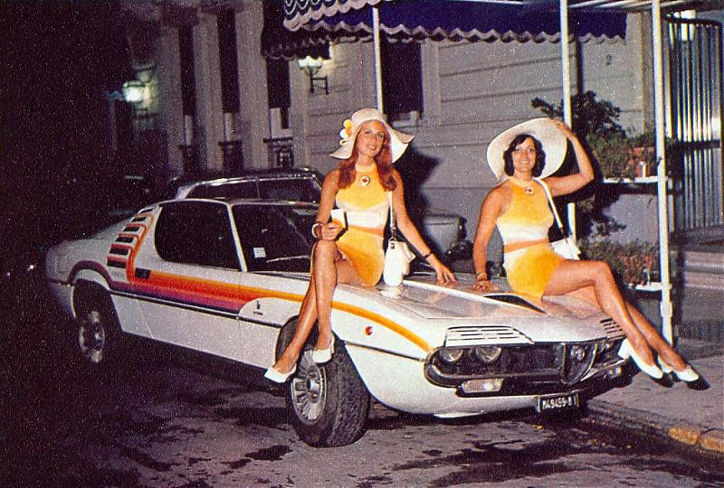 Illustration for article titled Ten Cars For Picking Up '70s Era Raquel Welch
